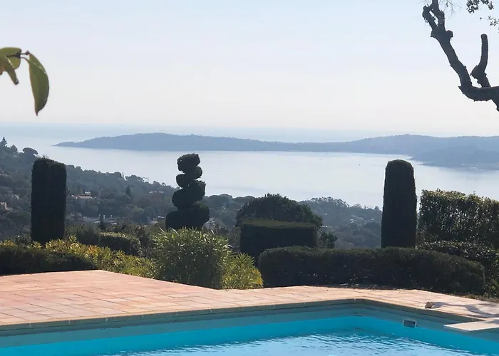 Breathtaking Sea View Over Saint-tropez * Guerre Vieille