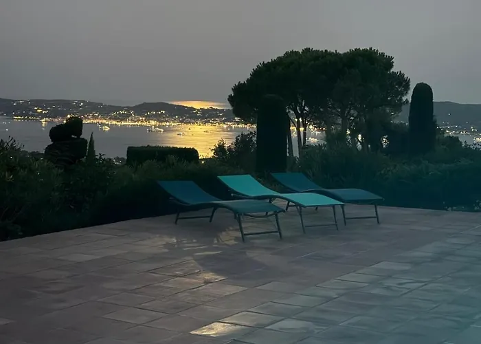 Breathtaking Sea View Over Saint-tropez Tatil Evi Guerre Vieille
