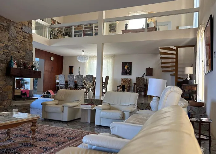 Breathtaking Sea View Over Saint-tropez Tatil Evi